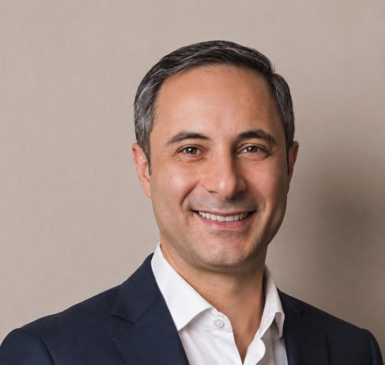 Dr. Leonardo Lavalle, cirurgião-dentista da Clínica Quality